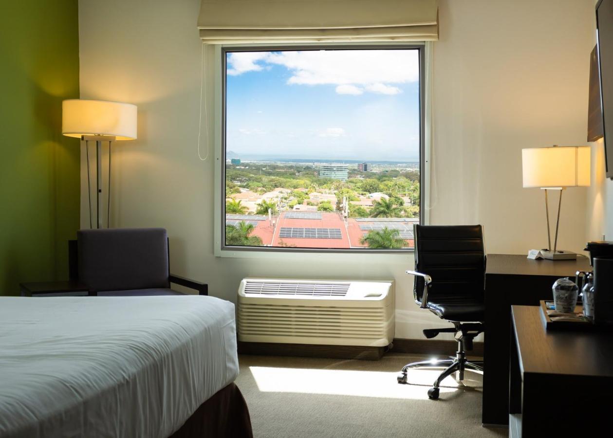 Holiday Inn Express Managua By Ihg Esterno foto