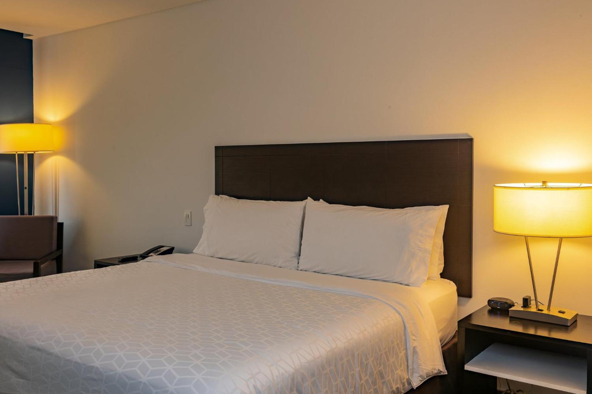 Holiday Inn Express Managua By Ihg Esterno foto