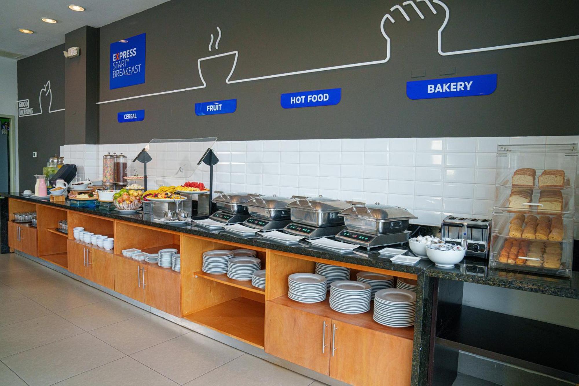 Holiday Inn Express Managua By Ihg Esterno foto
